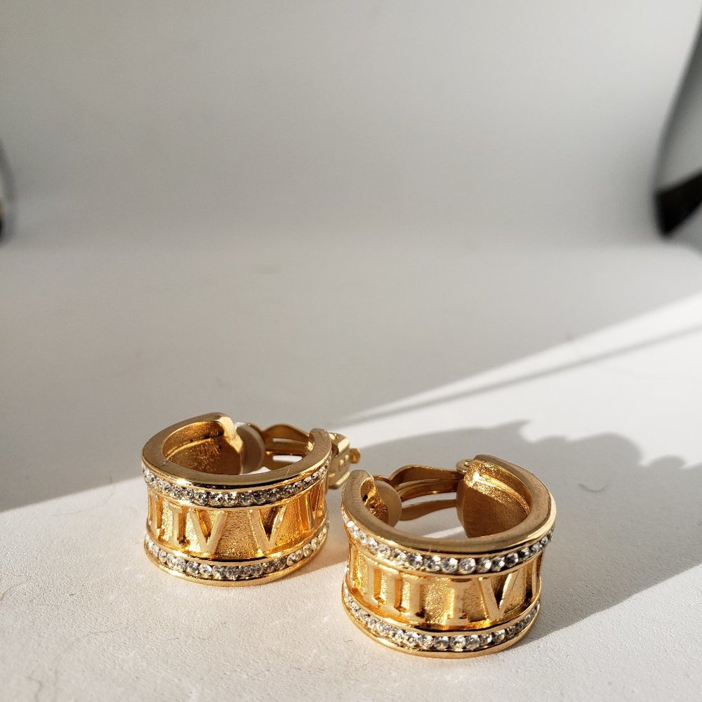 Vintage Ivana Roman Numeral Clip-on Earrings